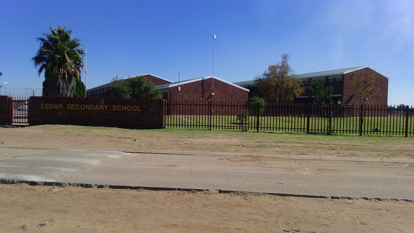 Cedar Secondary School